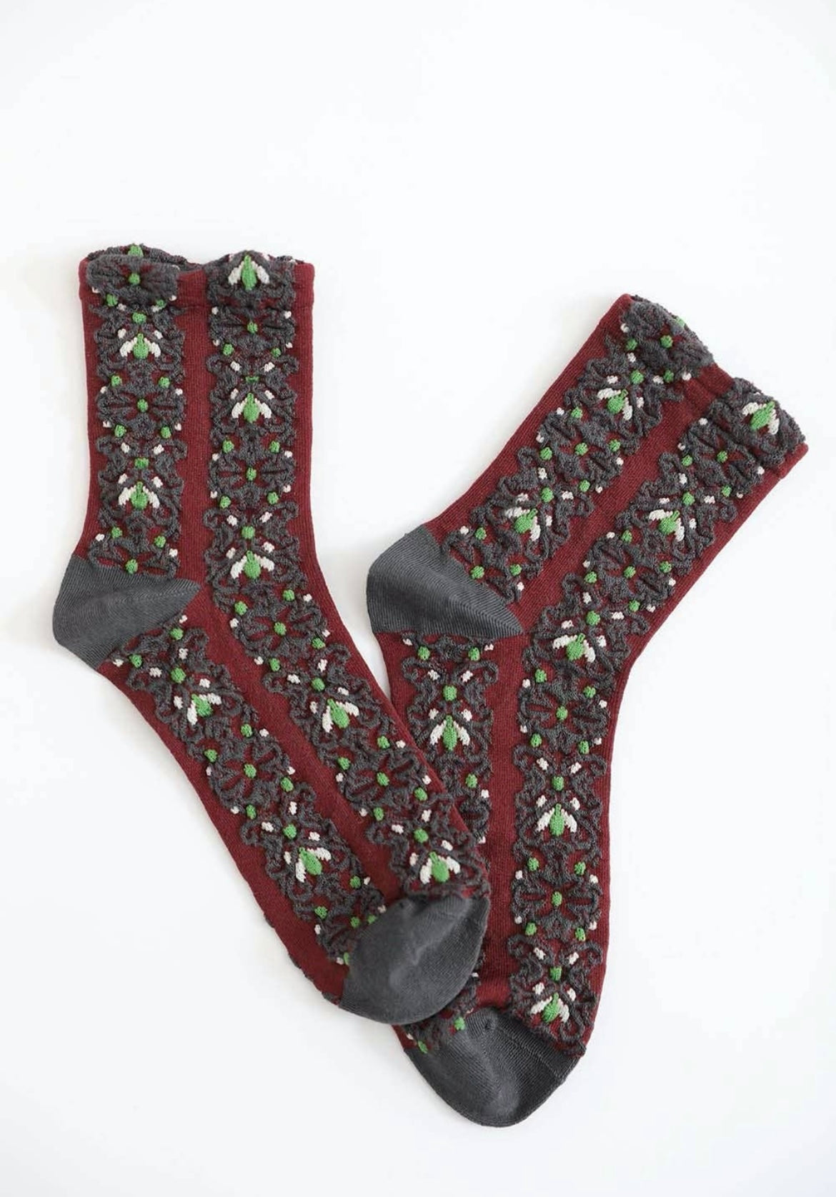 Embroidered Flower Pattern Socks